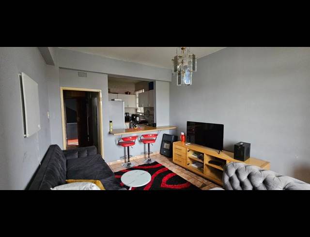 2 BEDROOM APARTMENT FOR SALE IN FOREST HILL
